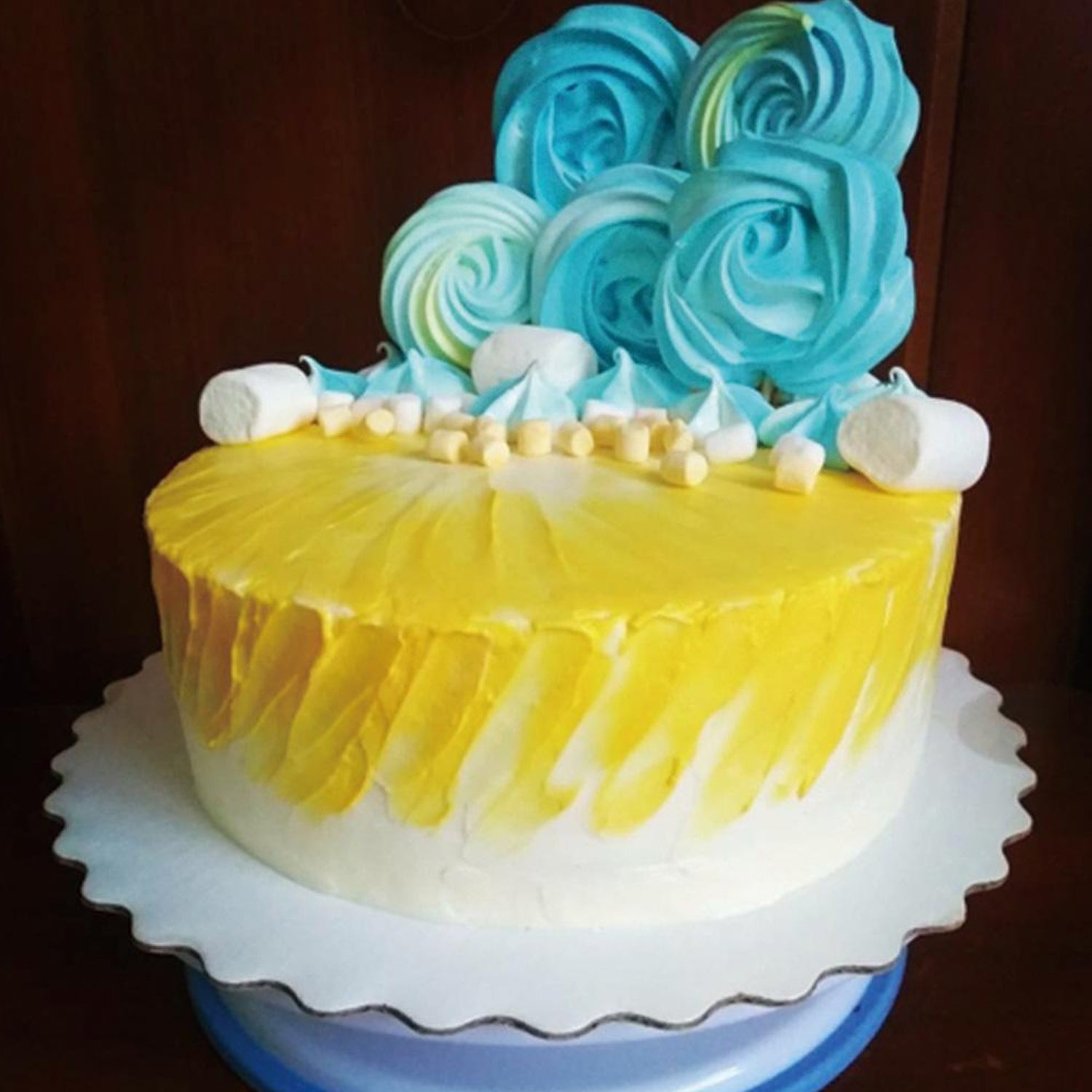 2734 Cake Blue Turntable used widely in bakeries and some of the household places while making and decorating cake and all purposes. freeshipping - DeoDap 2734 Cake Blue Turntable used widely in bakeries and some of the household places while making and decorating cake and all purposes. freeshipping - DeoDap